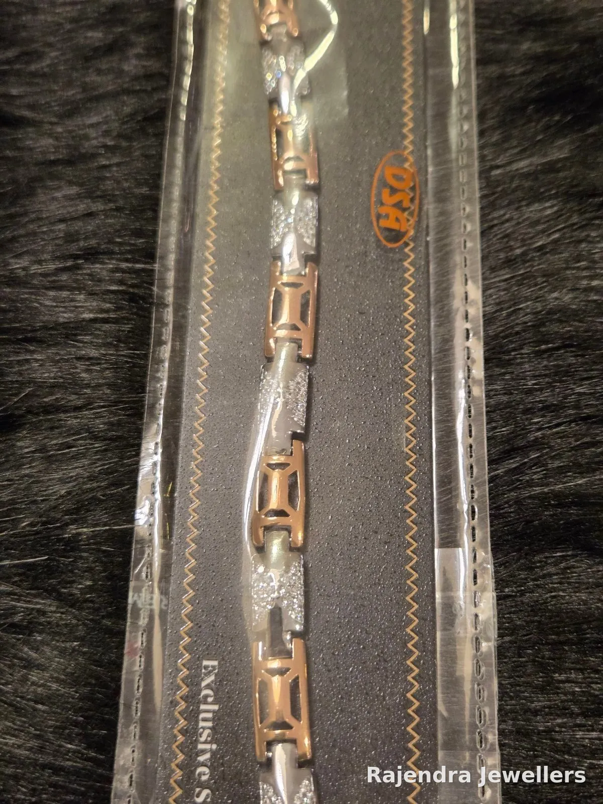 Bracelet, photo 1 of 1